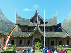 Begini Megahnya Istana Pagaruyung di Sumbar Begini Megahnya Istana Pagaruyung di Sumbar