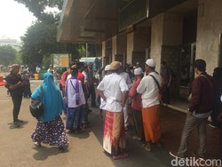 Massa Aksi Bela Tauhid Mulai Berkumpul di Masjid Istiqlal