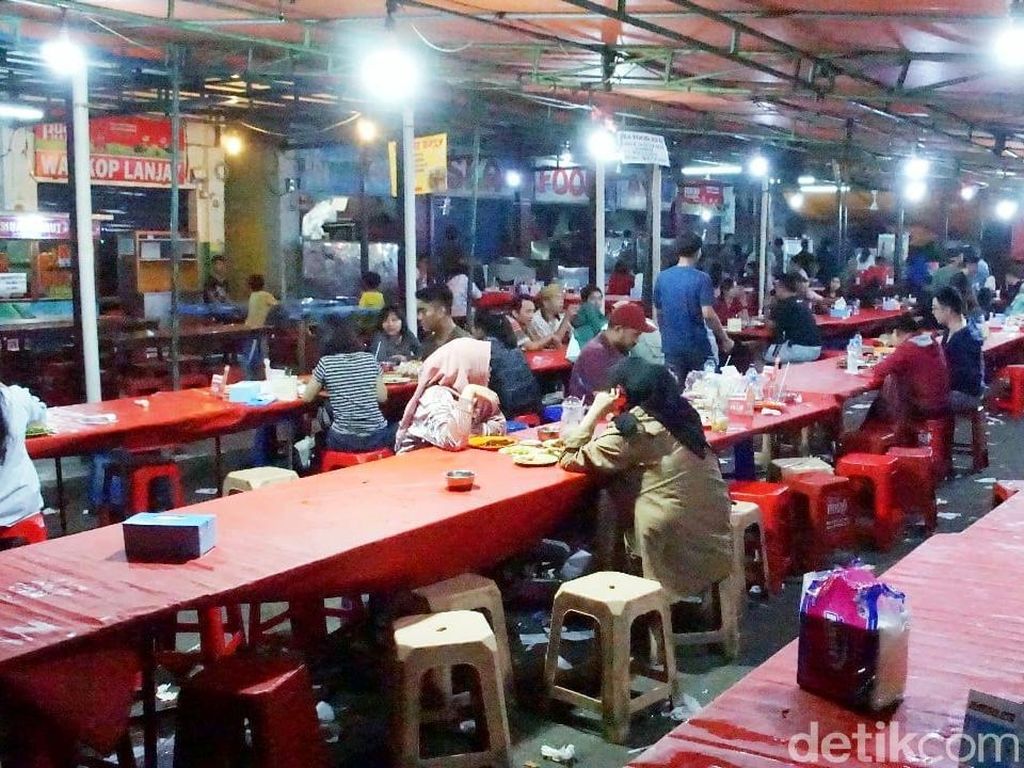 10 Rekomendasi Tempat Makan Seafood Enak di Jakarta