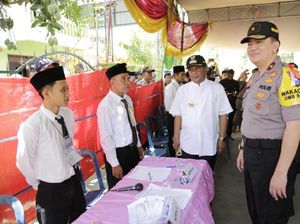 Sudah Final, KPU Serahkan Hasil Coblos Ulang Sampang ke MK Sudah Final, KPU Serahkan Hasil Coblos Ulang Sampang ke MK