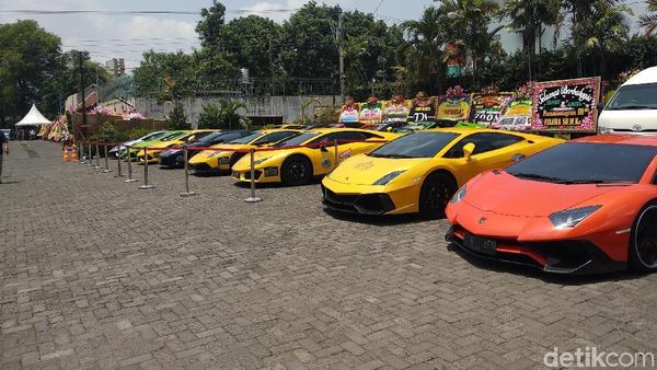 Orang Kaya Indonesia, Kondangan Bareng Puluhan Lamborghini