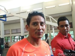 Jokowi Singgung Politik Sontoloyo, Sandi Usung Milenial Ojo Loyo