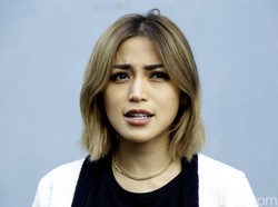 Foto Bareng Jessica Iskandar, Kaki Nia Ramadhani Borokan?