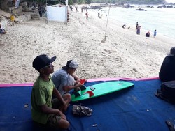 Sempat Terkendala Ombak di Gunungkidul, Surfer Kecil ini ke Semifinal