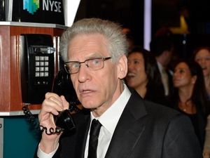 Cerita Duda yang 45 Ribu Kali Telepon Polisi Karena Merasa Kesepian