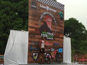 Atlet Nasional dan Ratusan Pesepeda Ikuti JPM Trail MTB Race Atlet Nasional dan Ratusan Pesepeda Ikuti JPM Trail MTB Race