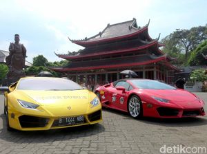 Pawai Puluhan Lamborghini Curi Perhatian Warga Semarang