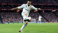 Bek Kanan: Daniel Carvajal (Real Madrid) layak menjadi bek kanan dalam starting XI El Clasico nanti. Carvajal tercatat membuat  1.4 tekel dan 1.4 intersepsi per laga, juga rata-rata membuat 1.2 umpan kunci, dengan total persentase umpannya mencapai 91.7%. (Foto: Juan Manuel Serrano Arce/Getty Images)