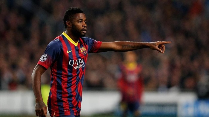 AMSTERDAM, NETHERLANDS - NOVEMBER 26:  Alex Song of Barcelona speaks to a team mate during the UEFA Champions League Group H match between Ajax Amsterdam and FC Barcelona at Amsterdam Arena on November 26, 2013 in Amsterdam, Netherlands.  (Photo by Dean Mouhtaropoulos/Getty Images)