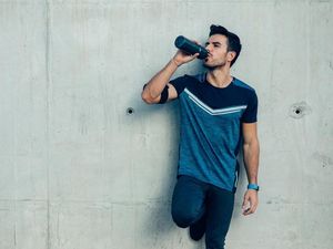 Dampak Fatal Konsumsi Minuman Berenergi Setiap Hari