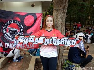 Ini Dirigen Cantik Ultras Garuda