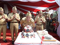 Ultah di Hari Sumpah Pemuda, Ganjar Dapat Kejutan Ganda