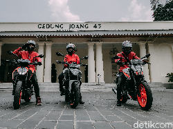 Semangat Sumpah Pemuda Riders Road Warriors KTM Duke