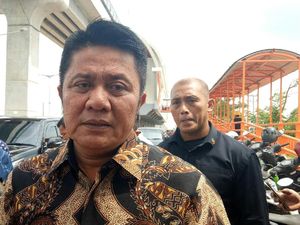 Gubernur Sumsel Heran Plafon LRT Kalah Lawan Angin Gubernur Sumsel Heran Plafon LRT Kalah Lawan Angin