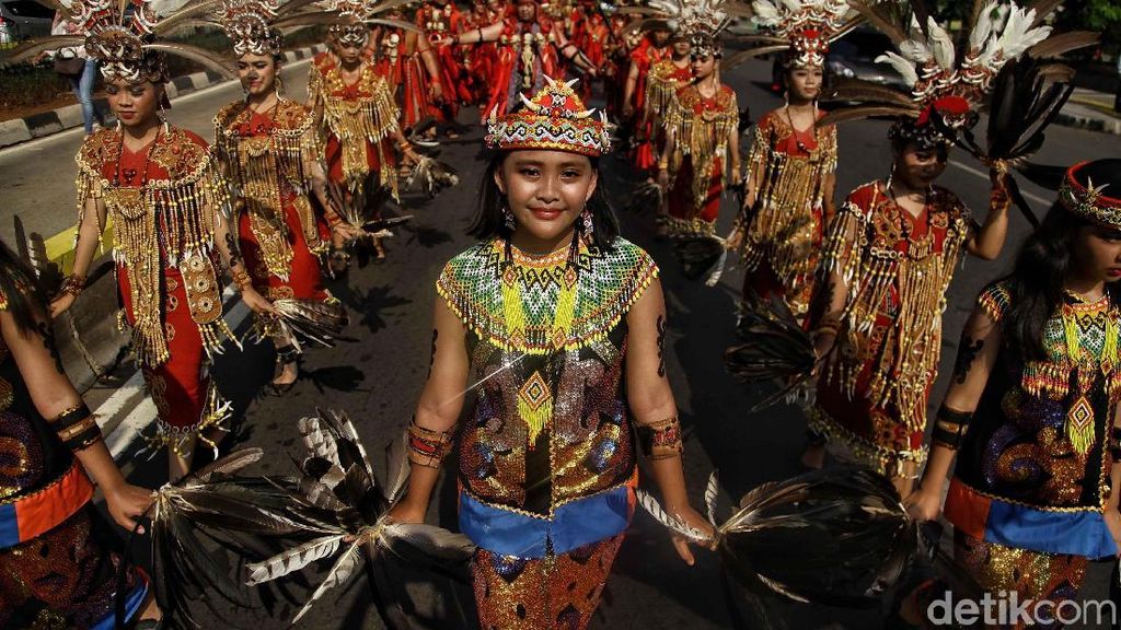 Keren Banget! Karnaval Budaya Nusantara di Hari Sumpah Pemuda