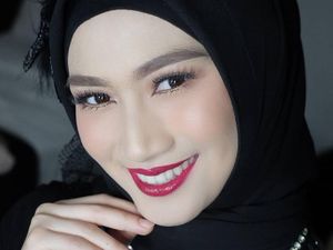 Mantap Berhijab, Ini Gaya Melody eks JKT 48 yang Disebut Bidadari Surga