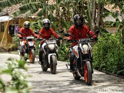 Respons Warga Rengasdengklok Lihat Motor Eropa