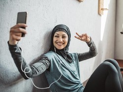 Olahraga Sambil Menunggu Buka, Begini Tips Sehat Membatalkan Puasanya