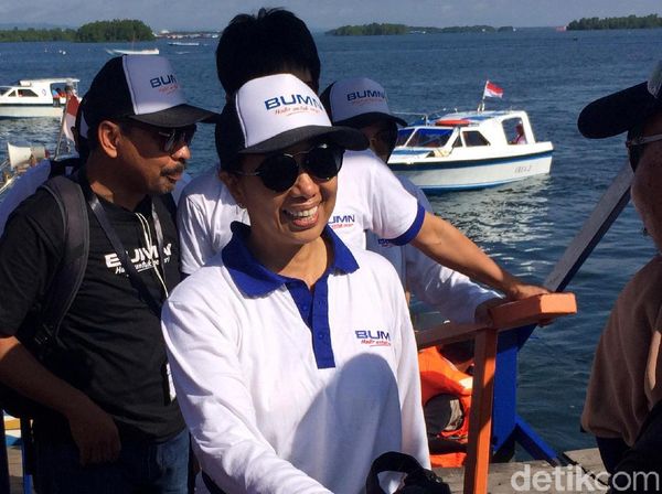 Gaya Rini Soemarno di Malahing, Kampung Cantik di Pesisir Laut Bontang