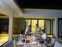 Kalah dari Tim Kevin di Bali, Tim Rio Dihukum Jadi Chef Dadakan