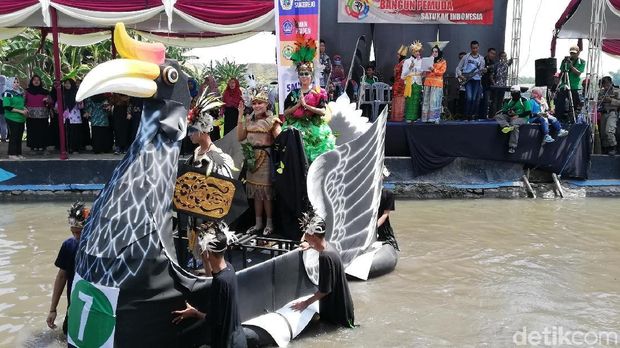 Carnival On the River, Cara Pelajar Pasuruan Kampanye Perlindungan Satwa