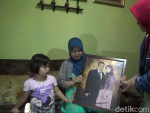 Duka Keluarga 2 Warga Tasikmalaya Korban Lion Air