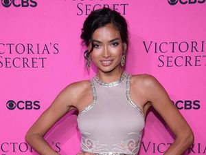 Savage! Model Cantik Ini Latihan 4 Jam Sehari Demi Show Victorias Secret Savage! Model Cantik Ini Latihan 4 Jam Sehari Demi Show Victorias Secret