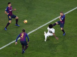 Setelah tertinggal 0-2 di babak pertama, Madrid mulai bangkit. Marcelo membuka asa Madrid di menit ke-50 lewat golnya. (Foto: Sergio Perez/REUTERS)