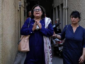 Foto: Keluarga Pilot Lion Air Bhavye Suneja Terbang ke Jakarta