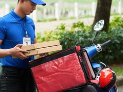 Duh, Curhat Netizen Soal Perjuangan Pengantar Pizza 30 Menit Ini Bikin Sedih!