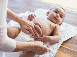 Tips Mencuci Popok Kain Si Kecil