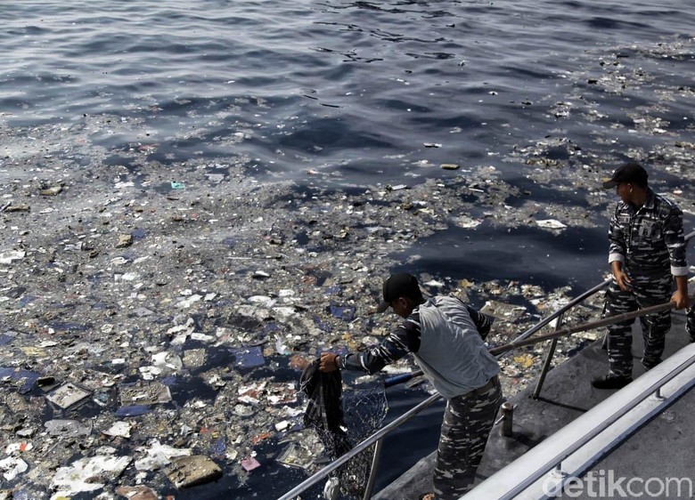 Tragedi Lion AIR JT 610: Pesawat Baru yang Tenggelam di Karawang Tragedi Lion AIR JT 610: Pesawat Baru yang Tenggelam di Karawang