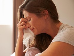 Tidak Apa-apa Menangis! Ini 8 Alasan dan Manfaatnya bagi Manusia