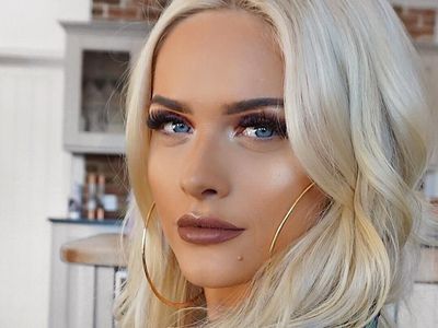 Kisah Inspiratif Vlogger Kecantikan, Bisa Sukses Meski Hidup di Kursi Roda