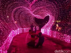Kelap-kelip Taman Lampion Purwakarta yang Instagramable