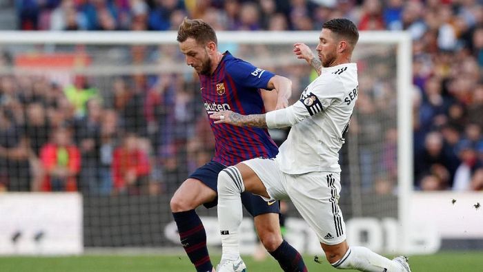 Josep Maria Bartomeu mengungkapkan bahwa El Clasico tak akan ditunda kembali (Foto: Albert Gea/Reuters)