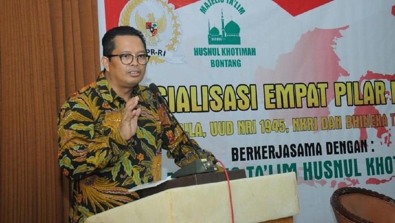 Wakil Ketua MPR Mahyudin Setuju Pelajaran PMP Dihidupkan Kembali Wakil Ketua MPR Mahyudin Setuju Pelajaran PMP Dihidupkan Kembali