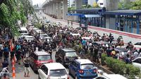 Suasana Demo Driver di Depan Kantor Grab