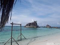 Belitung mempunyai gugusan pantai yang eksotis (Afif farhan/detikTravel)