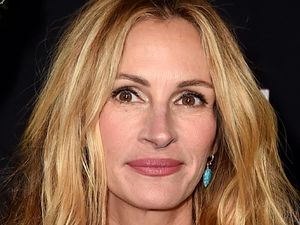 Julia Roberts Ultah Ke-51, Intip Rahasia Cantiknya Julia Roberts Ultah Ke-51, Intip Rahasia Cantiknya