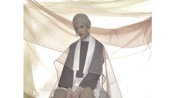 Foto: Deretan Busana Muslim ala Korea Eksis di Panggung JFW 2019