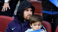 Hasil ini jadi terasa lebih memalukan mengingat Barcelona bahkan bermain tanpa kapten sekaligus pemain terbaiknya, Lionel Messi. Messi saat ini sedang mengalami cedera patah tulang lengan. (Foto: Paul Hanna/REUTERS)