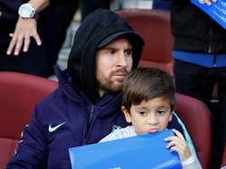 Hasil ini jadi terasa lebih memalukan mengingat Barcelona bahkan bermain tanpa kapten sekaligus pemain terbaiknya, Lionel Messi. Messi saat ini sedang mengalami cedera patah tulang lengan. (Foto: Paul Hanna/REUTERS)