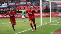 Perayaan gol Simic di stadion Patriot. (Foto: Agung Pambudhy/detikcom)