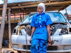 Viral Foto Montir Berhijab Asal Nigeria, Ini Faktanya