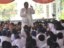 Beri Motivasi, Risma Cerita Perjuangan Arek Suroboyo Hadang Sekutu