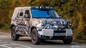 Land Rover Uji Defender Model 2020