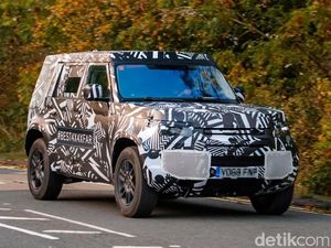 Land Rover Uji Defender Model 2020