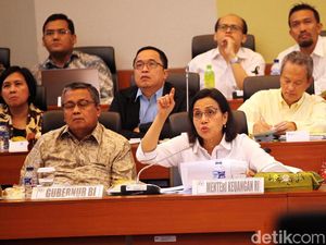Sri Mulyani Sebut Gaji Wanita RI 32% Lebih Rendah dari Pria Sri Mulyani Sebut Gaji Wanita RI 32% Lebih Rendah dari Pria