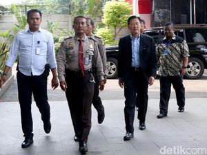 Bos Lippo Group James Riady Diperiksa KPK Bos Lippo Group James Riady Diperiksa KPK